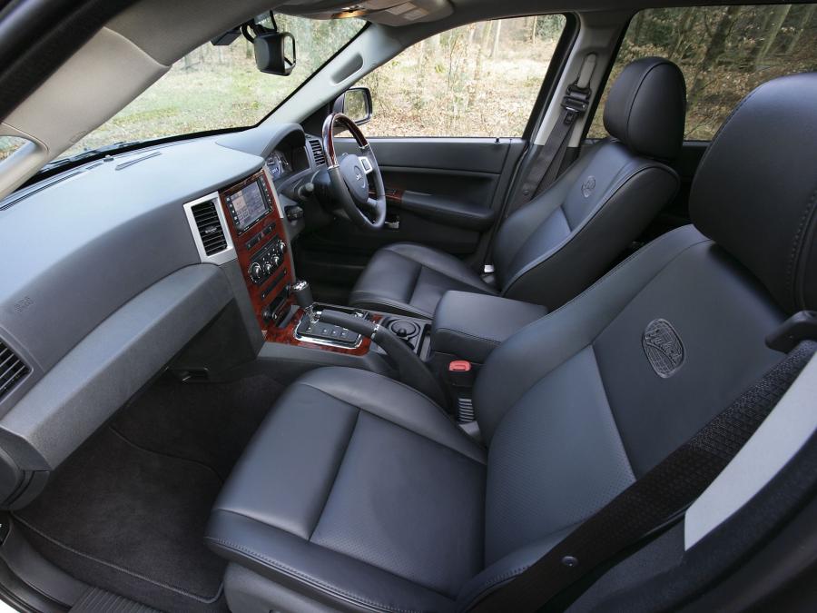  Jeep Grand Cherokee Overland 2008 года  (UK) (фото 6 из 16)